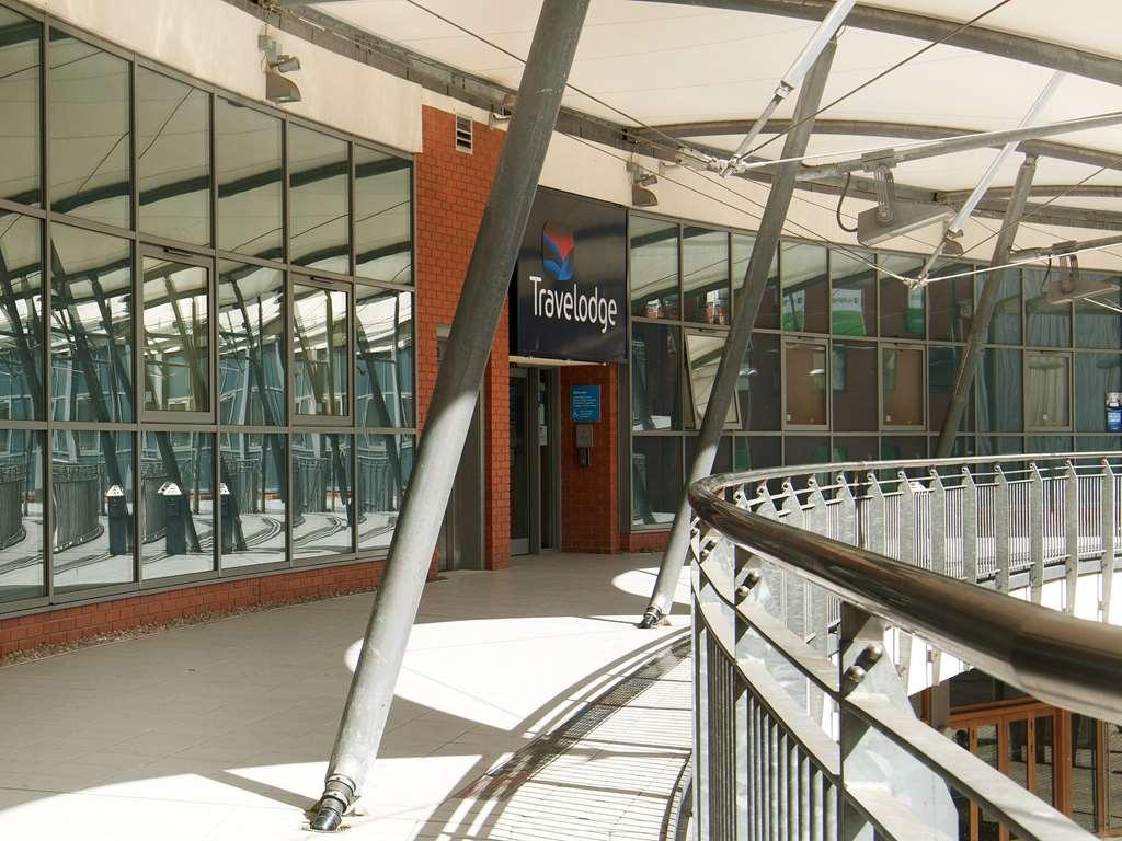 Travelodge Birmingham Central Broadway Plaza Buitenkant foto