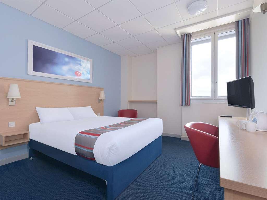 Travelodge Birmingham Central Broadway Plaza Kamer foto