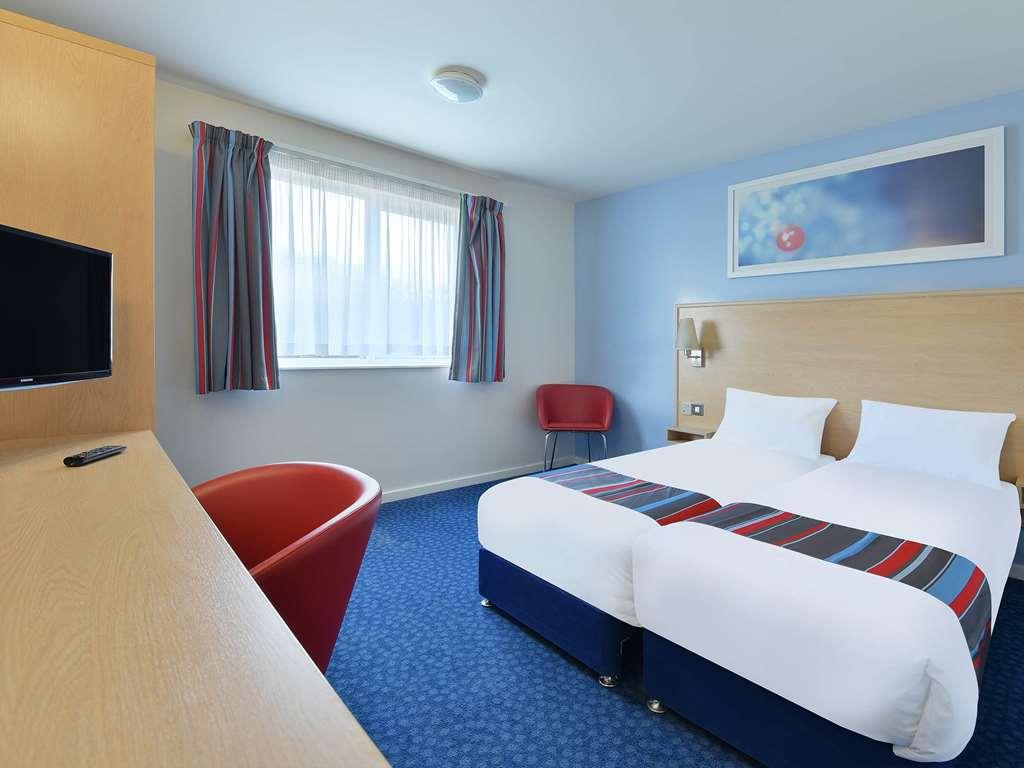 Travelodge Birmingham Central Broadway Plaza Kamer foto
