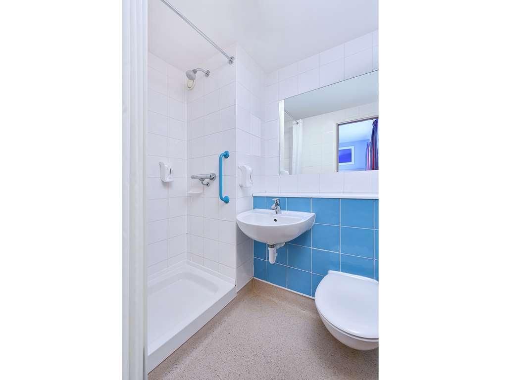 Travelodge Birmingham Central Broadway Plaza Kamer foto