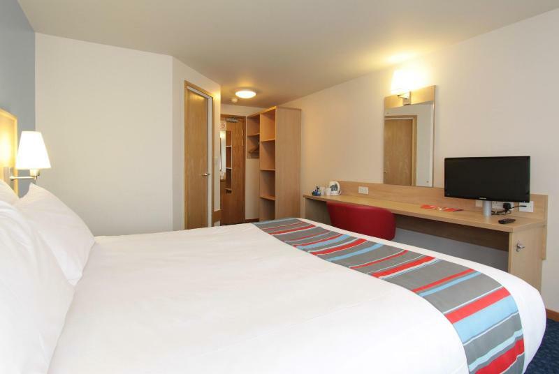 Travelodge Birmingham Central Broadway Plaza Buitenkant foto