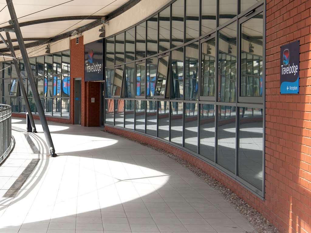 Travelodge Birmingham Central Broadway Plaza Buitenkant foto