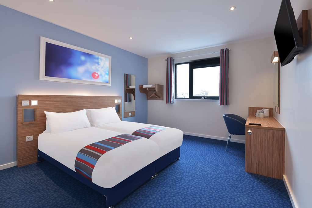 Travelodge Birmingham Central Broadway Plaza Kamer foto