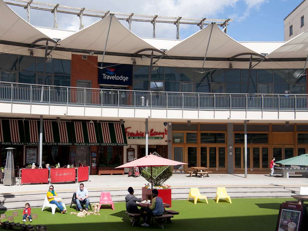 Travelodge Birmingham Central Broadway Plaza Buitenkant foto