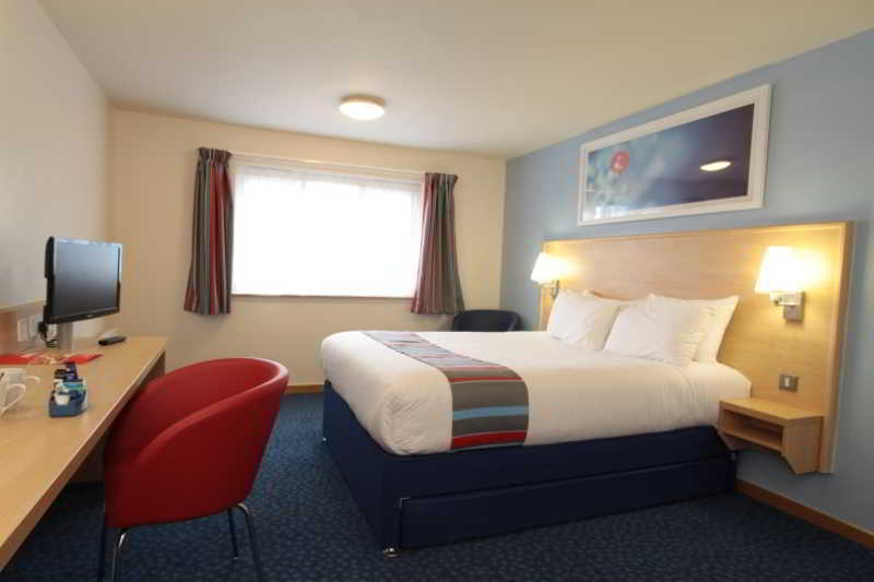 Travelodge Birmingham Central Broadway Plaza Buitenkant foto