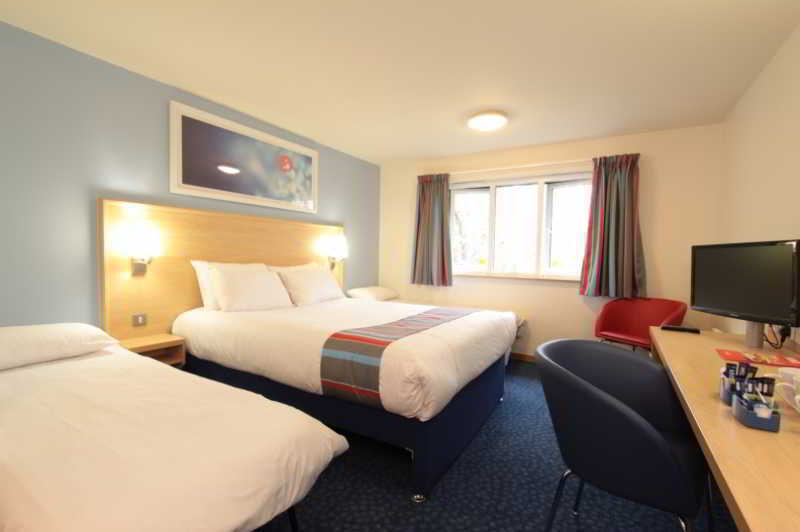 Travelodge Birmingham Central Broadway Plaza Buitenkant foto